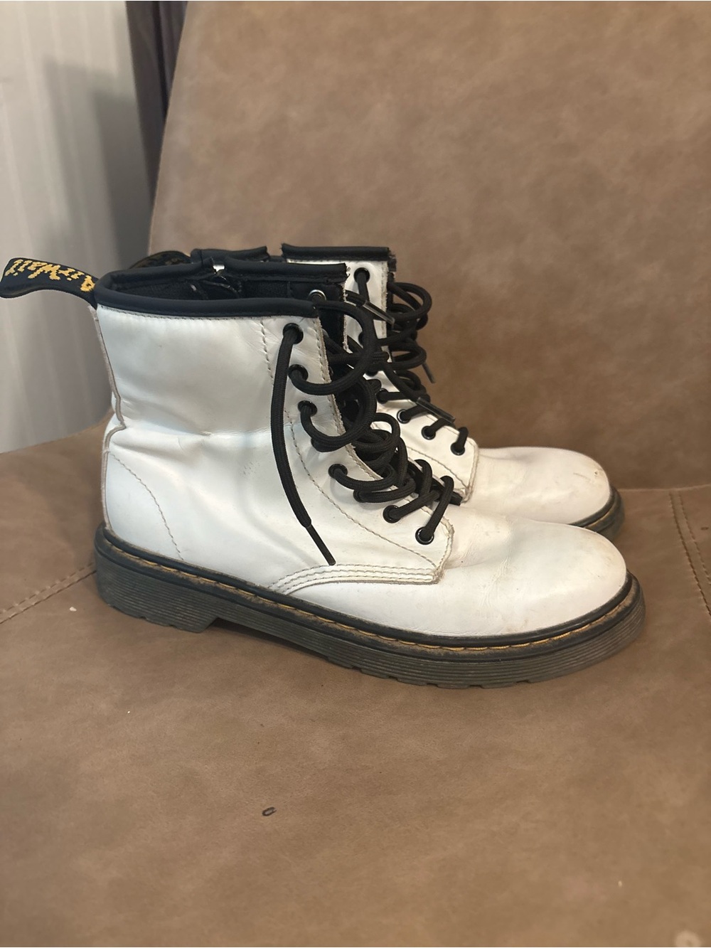 Dr. Martens white black lace up zip up boots shoes size 5